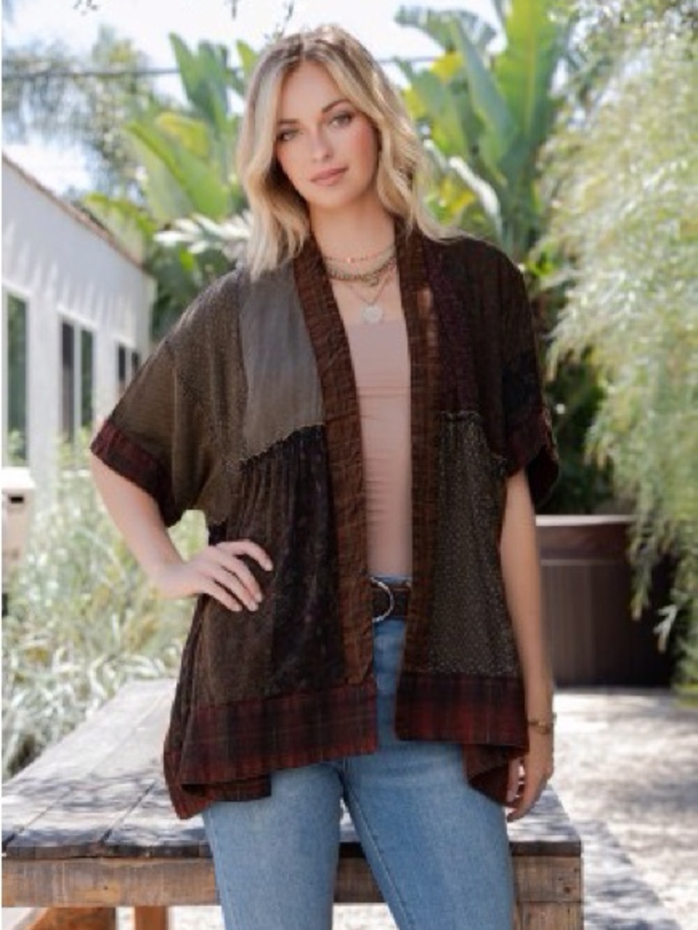 YOUNG THREADS NWT KIMONO Quilted Brown plaid Size Large